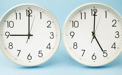 9 to 5 job clocks
