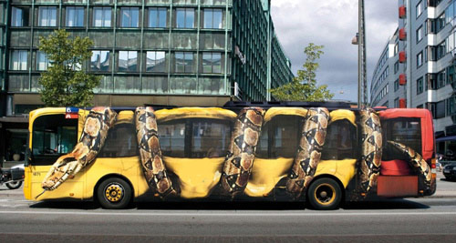 Snakes on a bus movie