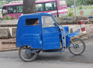 Vietnam 3-wheeled car moto