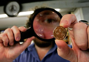 Australian dollar gold coin