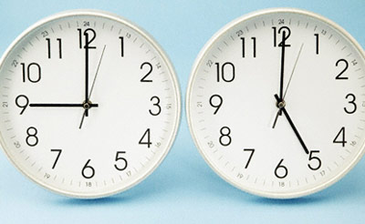9 to 5 job clocks