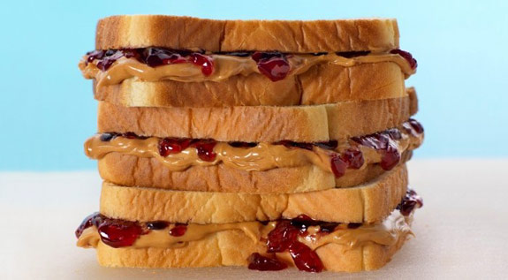 PBJ crust sandwich