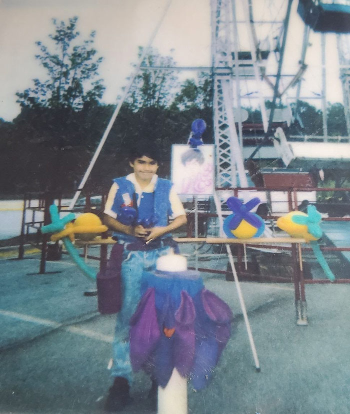 Wedge twisting balloons for sale as a kid