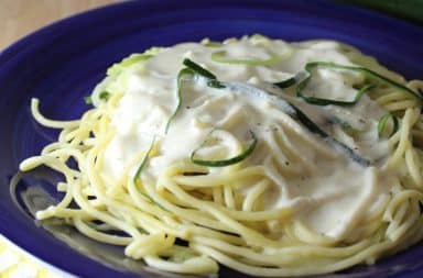 Yogurt spaghetti alfredo