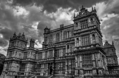 batman's wayne manor