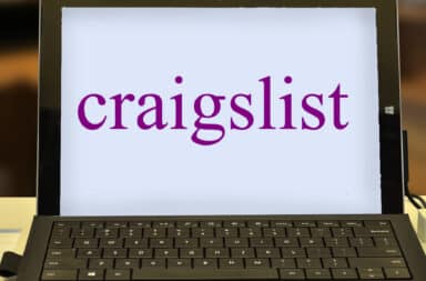 laptop open to craigslist