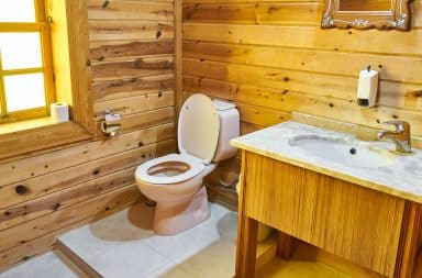 toilet in a nice lil cabin