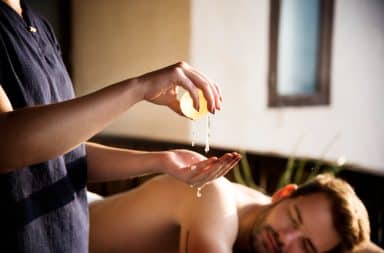 Back massage table