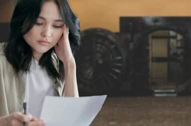 woman with the letter